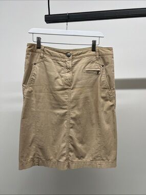 Classic Tan Skirt with Front Pockets